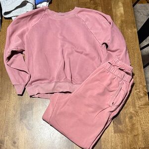 GAP  Dusty Rose Sweatshirt and Joggers Set